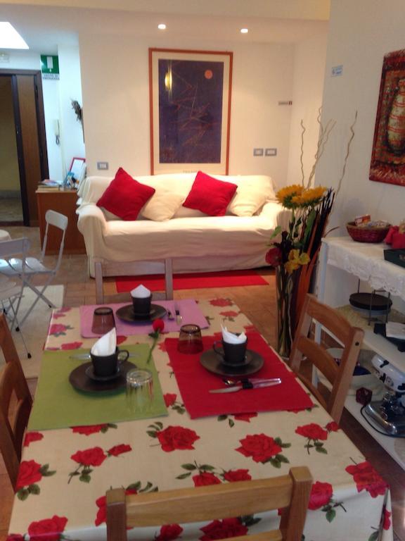Casa Degli Ubaldi Bed & Breakfast Rome Exterior photo